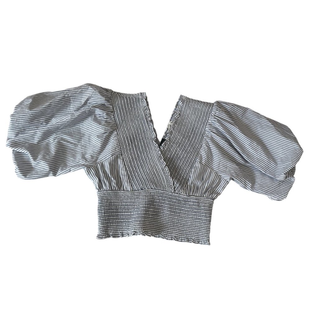Abercrombie & Fitch NEW Smocked Poplin Puff Sleeve Top Medium - Picture 3 of 6